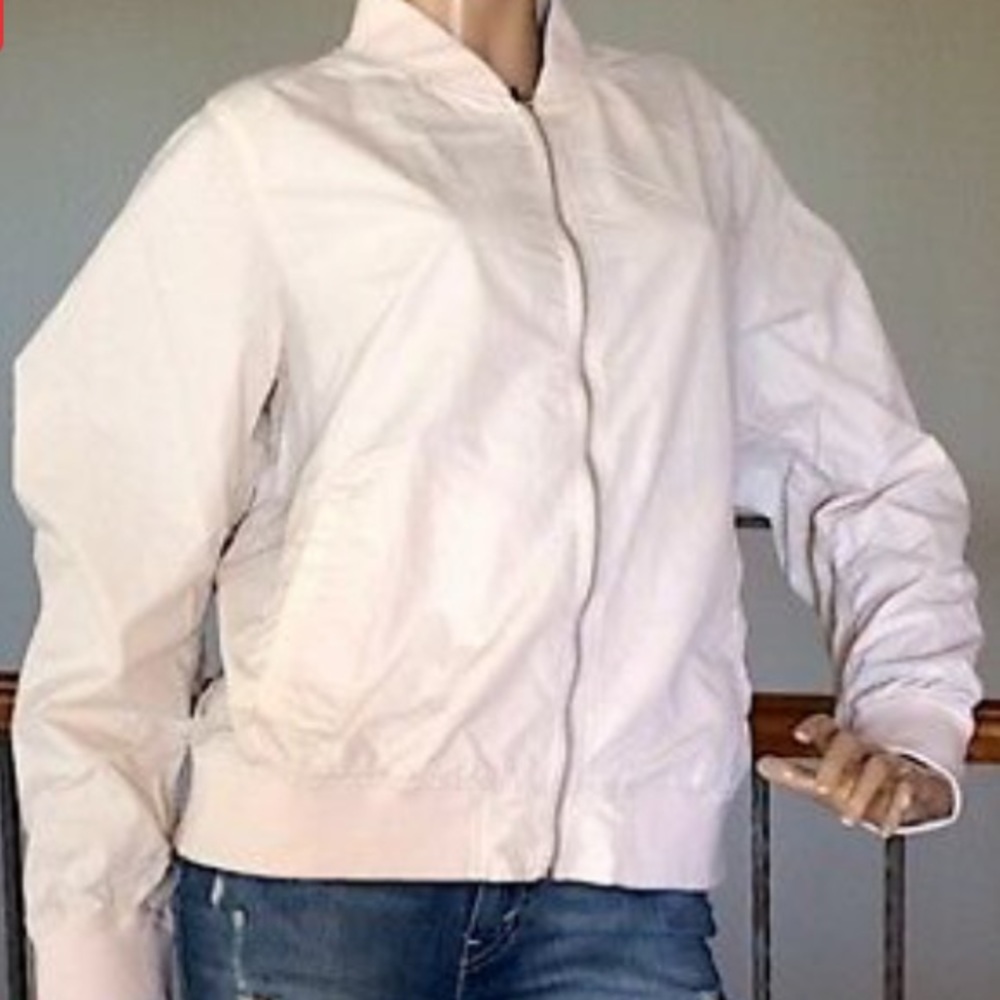 Light bomber jacket